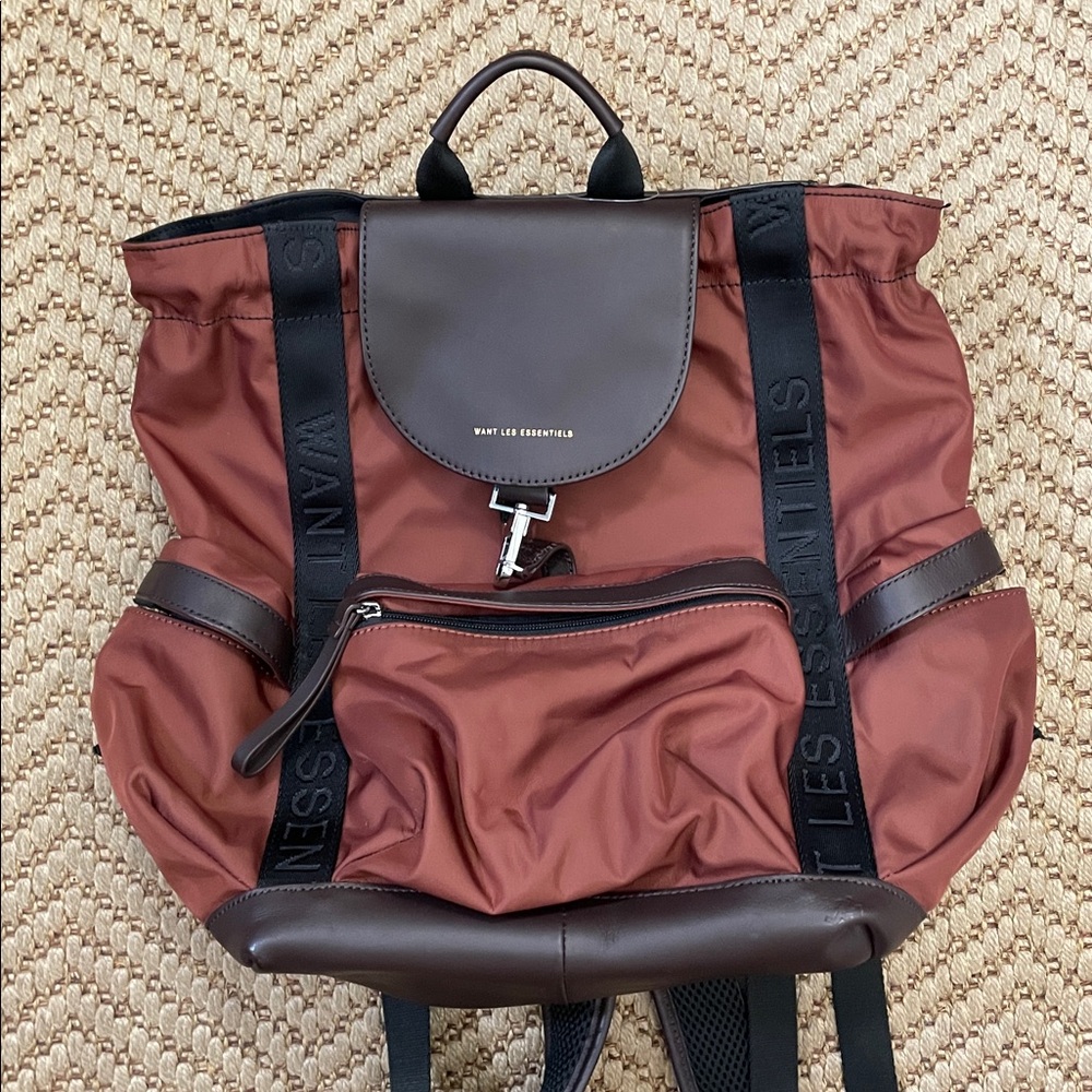 Want Les Essentials - Classic Backpack - Red / Black